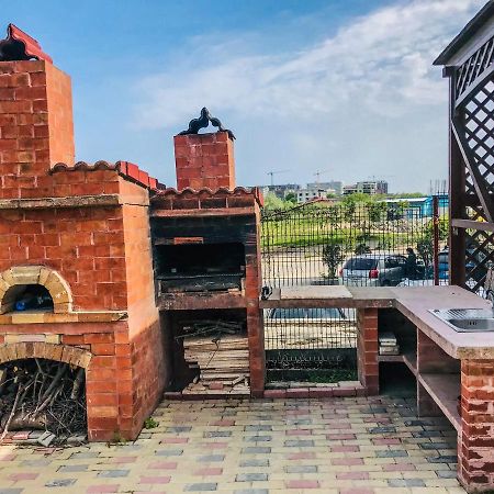 Vila Orange Hotell Năvodari Eksteriør bilde