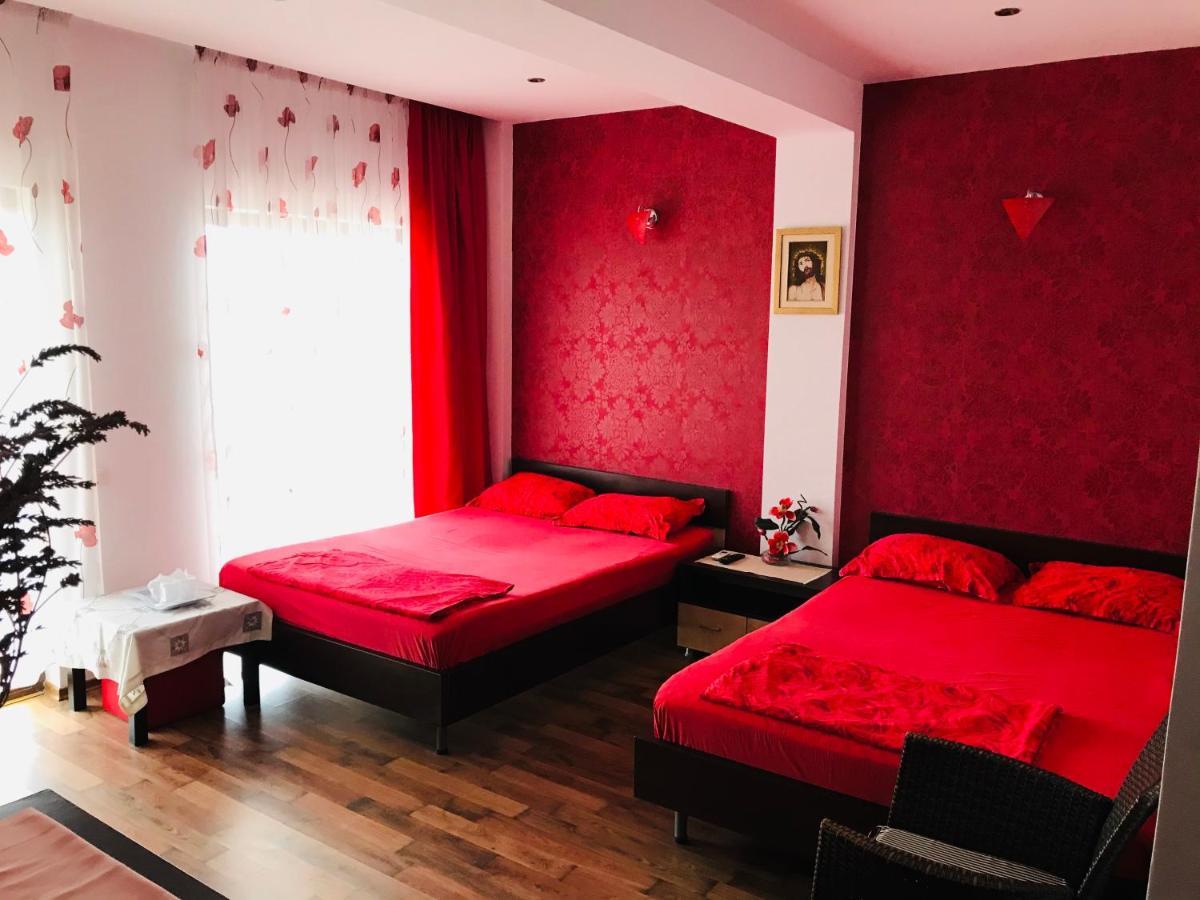 Vila Orange Hotell Năvodari Eksteriør bilde