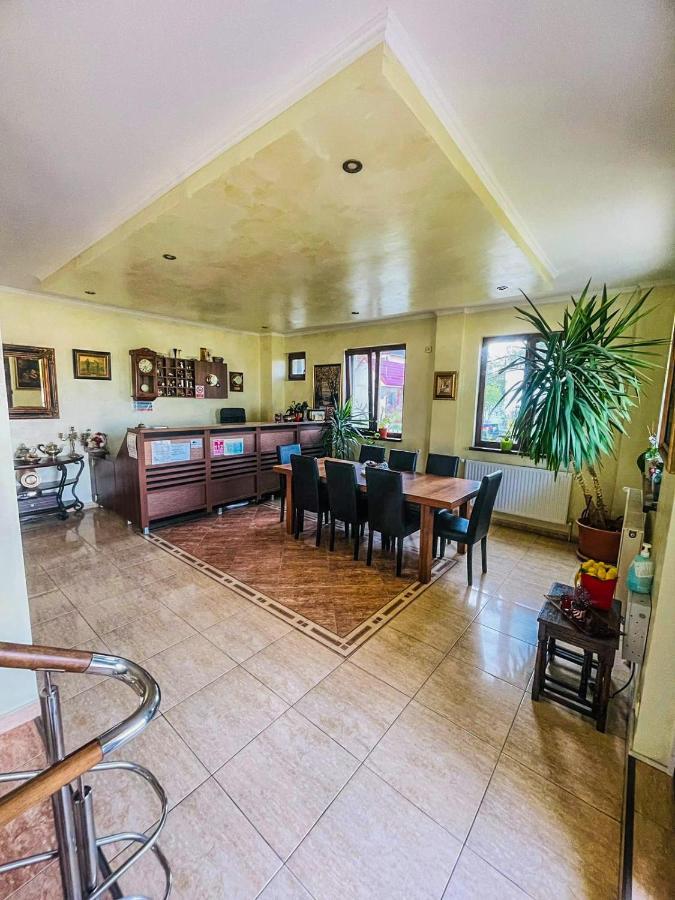 Vila Orange Hotell Năvodari Eksteriør bilde