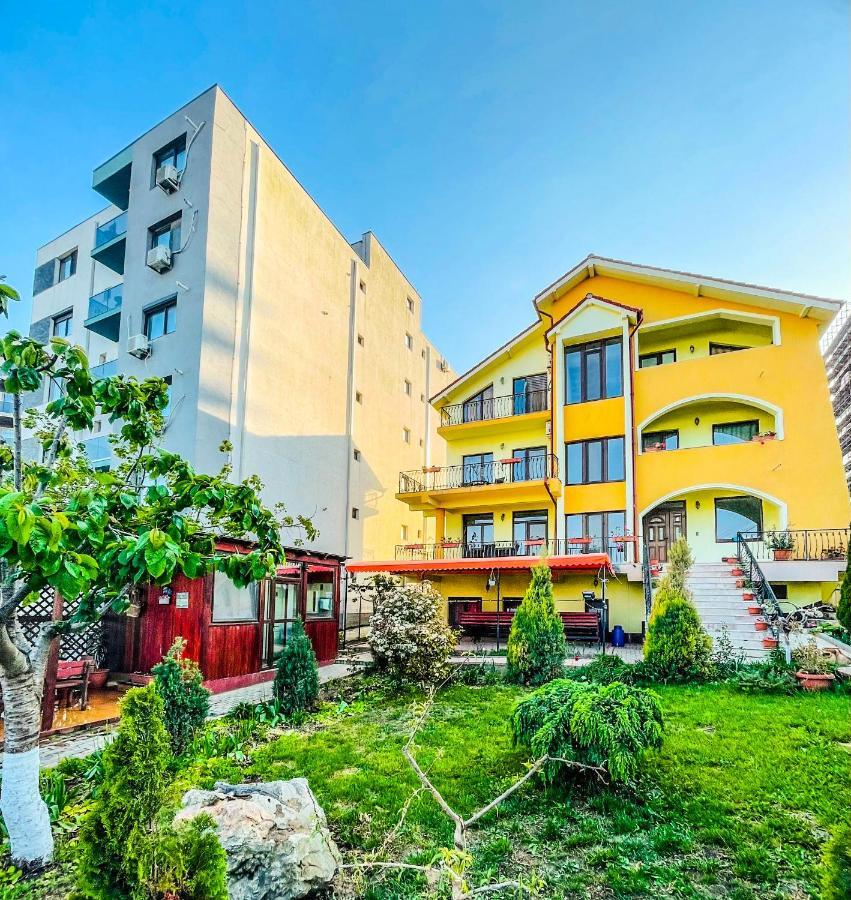 Vila Orange Hotell Năvodari Eksteriør bilde