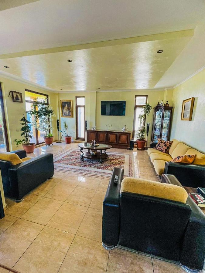 Vila Orange Hotell Năvodari Eksteriør bilde