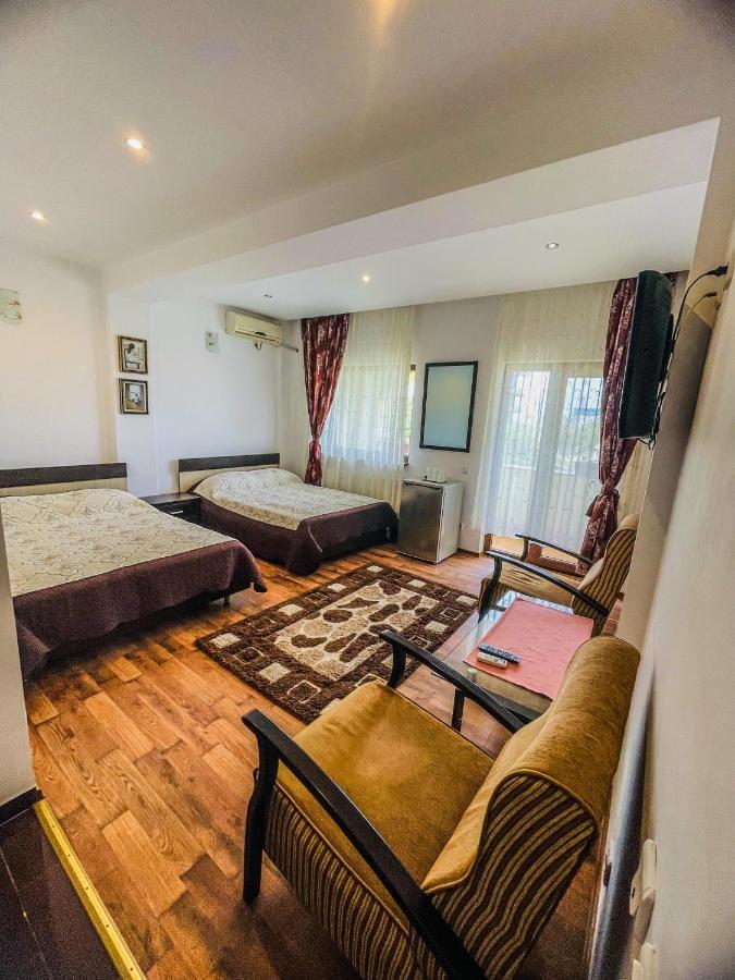 Vila Orange Hotell Năvodari Eksteriør bilde