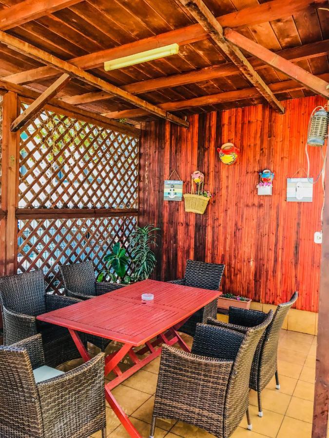 Vila Orange Hotell Năvodari Eksteriør bilde