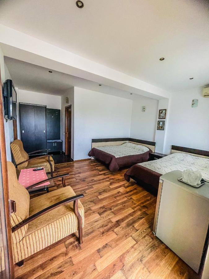 Vila Orange Hotell Năvodari Eksteriør bilde