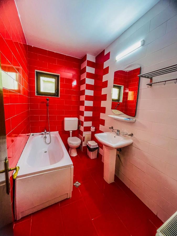 Vila Orange Hotell Năvodari Eksteriør bilde