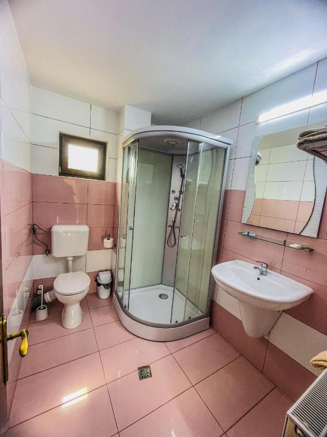 Vila Orange Hotell Năvodari Eksteriør bilde