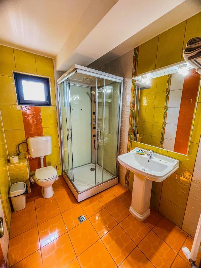 Vila Orange Hotell Năvodari Eksteriør bilde