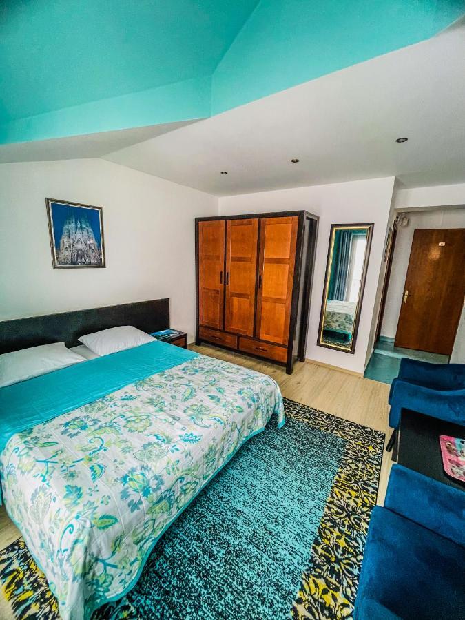 Vila Orange Hotell Năvodari Eksteriør bilde