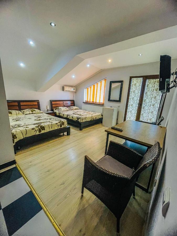 Vila Orange Hotell Năvodari Eksteriør bilde