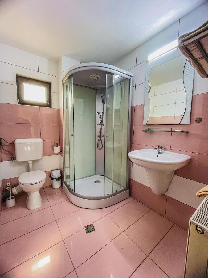 Vila Orange Hotell Năvodari Eksteriør bilde