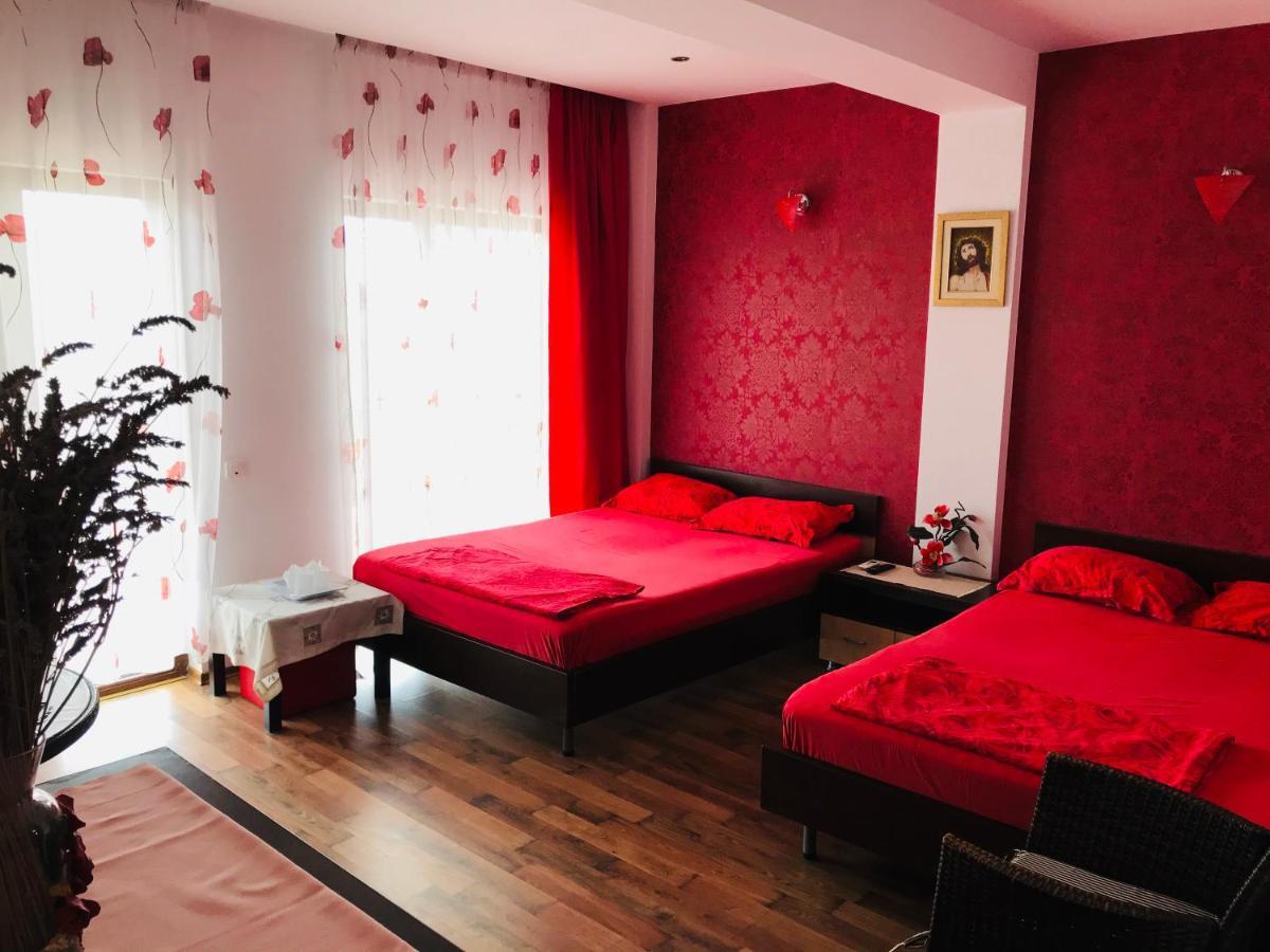 Vila Orange Hotell Năvodari Eksteriør bilde