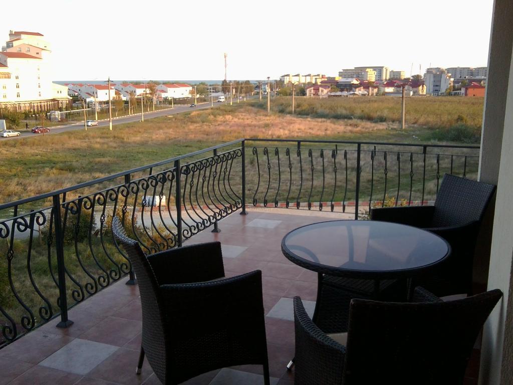 Vila Orange Hotell Năvodari Eksteriør bilde